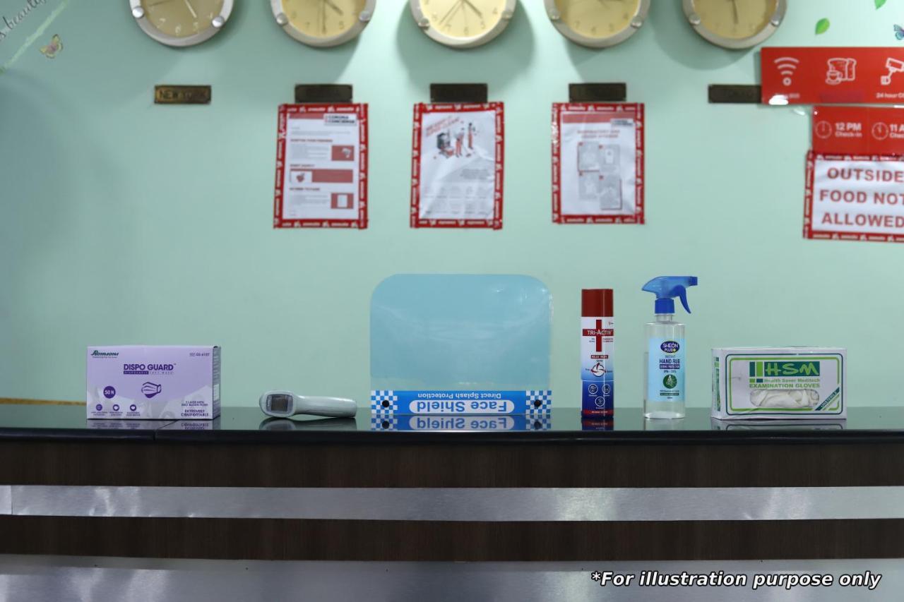 Oyo 23289 Hotel Anmol Palace Αχμπανταμπάντ Εξωτερικό φωτογραφία